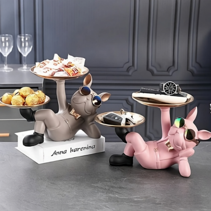 Relaxing Bull Dog with 2 Trays
