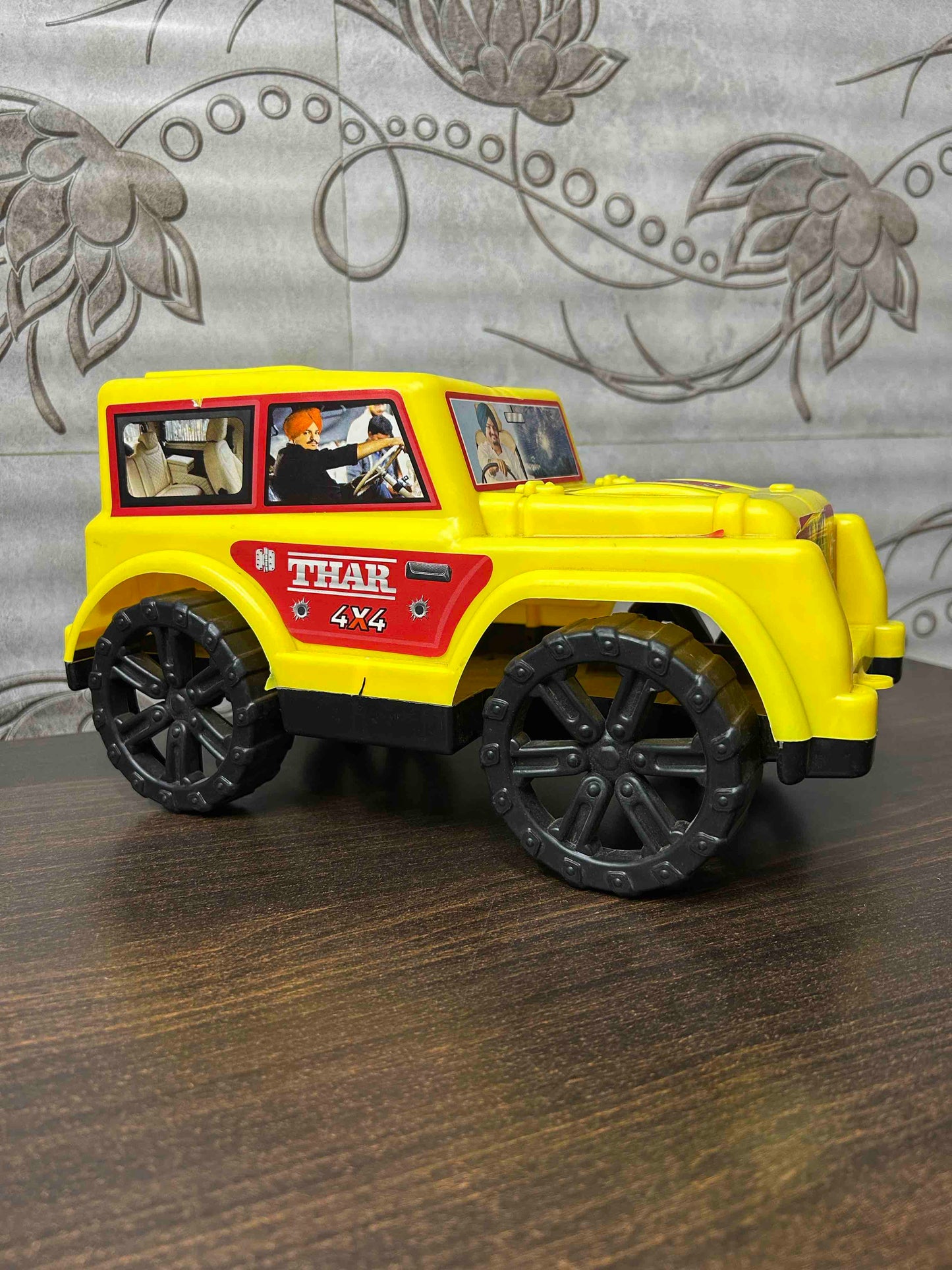 Medium Thar