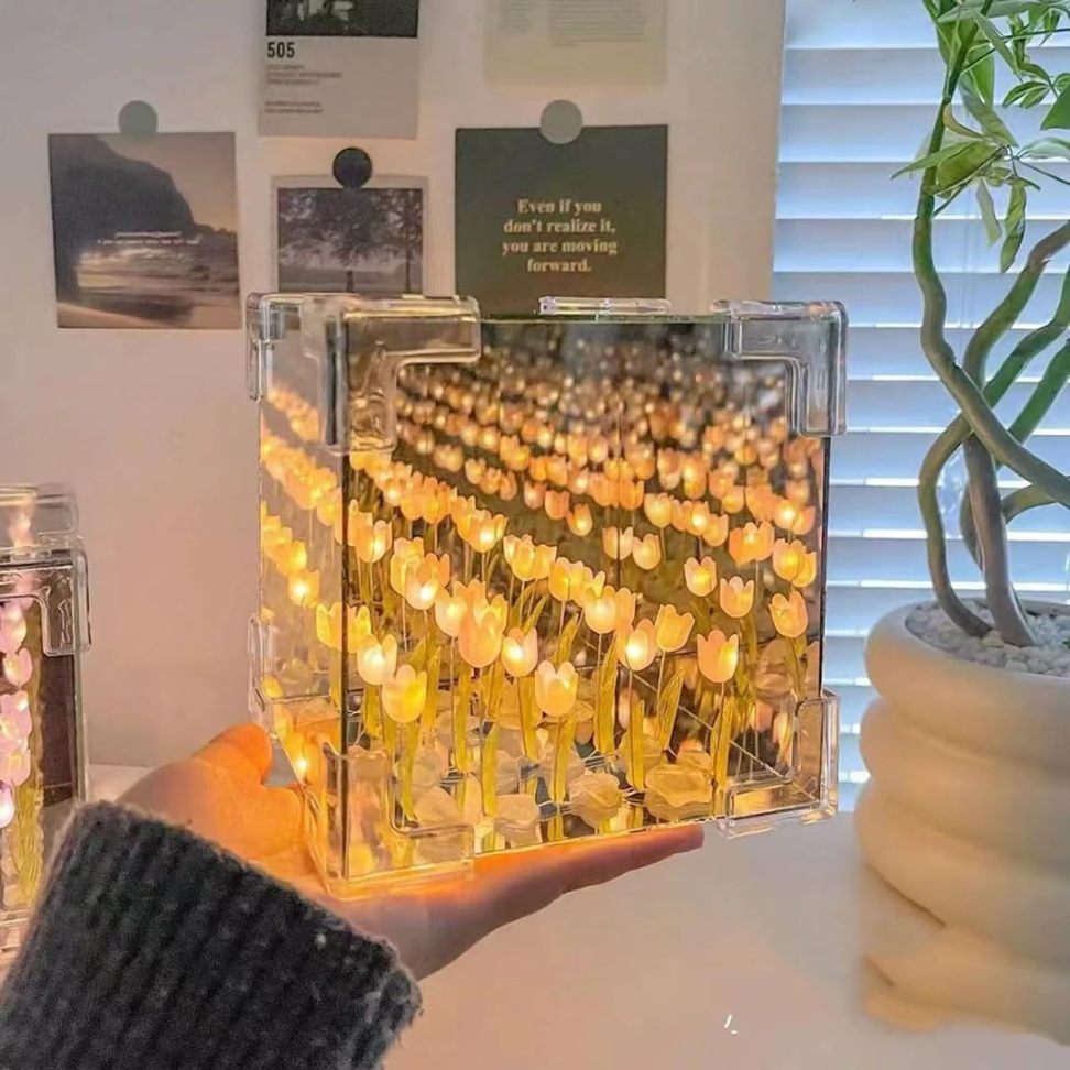 Tulip Lamp
