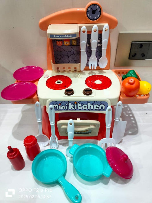 Smoke Kitchen Set